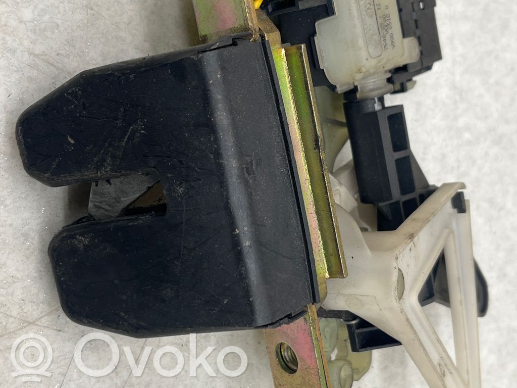 Volvo V70 Tailgate/trunk/boot lock/catch/latch 