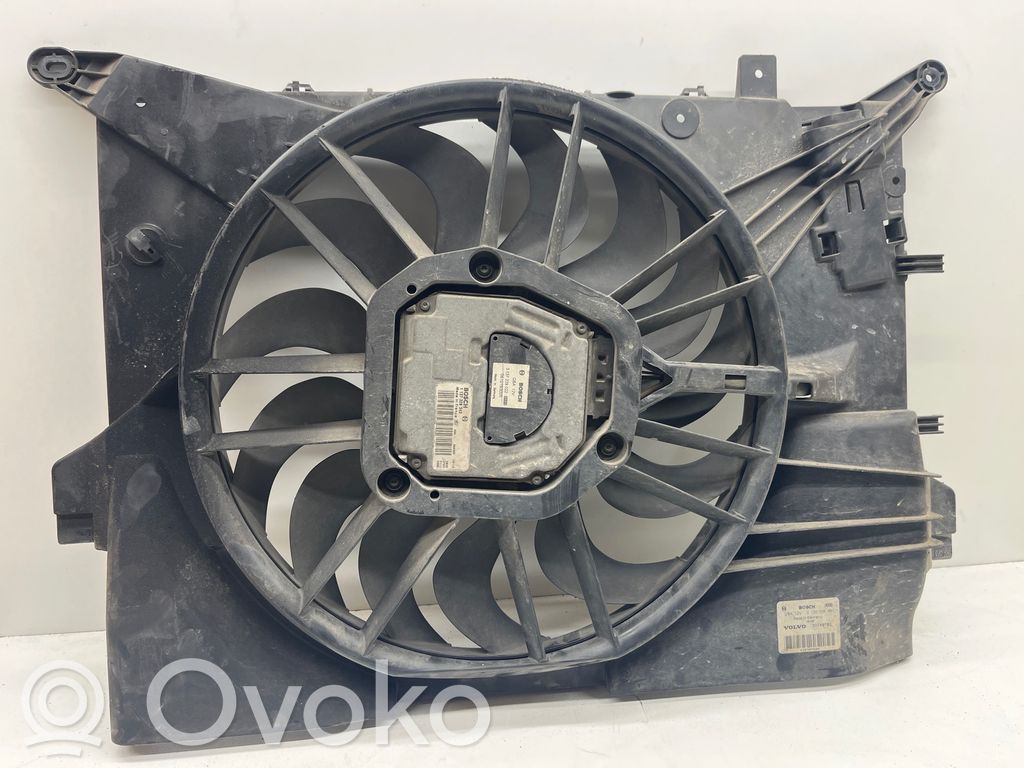 Volvo XC70 Elektrisks radiatoru ventilators 