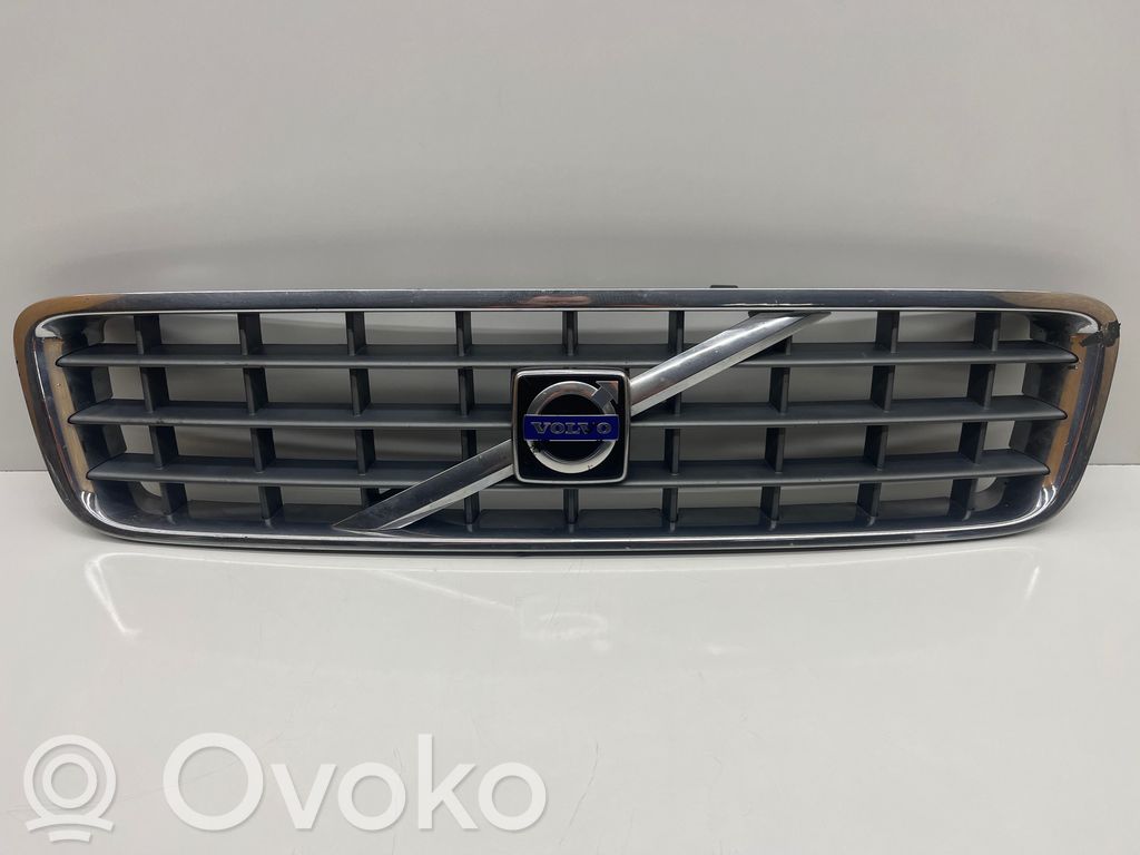 Volvo XC90 Etupuskurin ylempi jäähdytinsäleikkö 