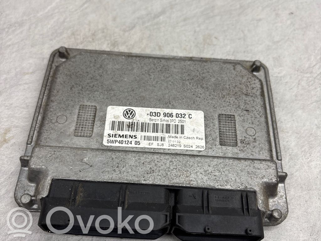 Engine control unit/module   03D906032C,5WP4012405,3PD2501