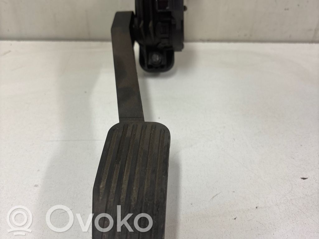 Volvo S60 Kaasupoljin 
