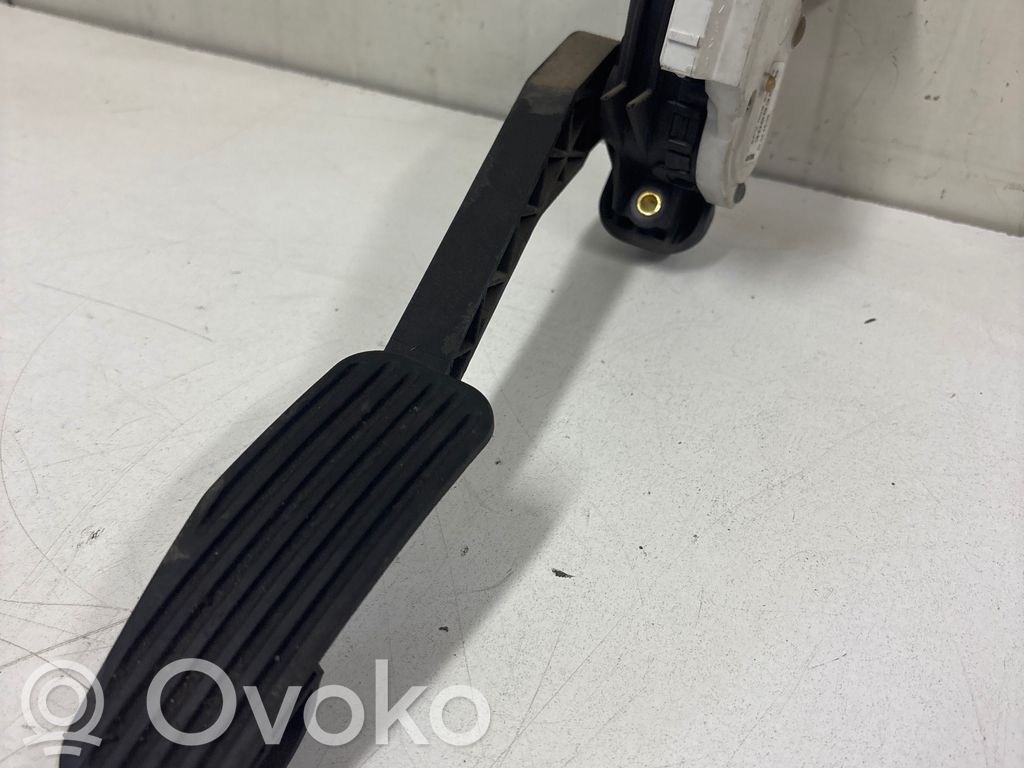 Volvo XC70 Gaspedal 