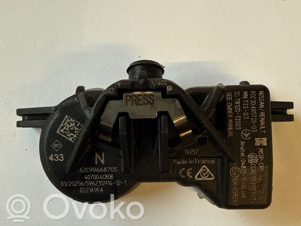 Nissan Qashqai Tire pressure sensor 