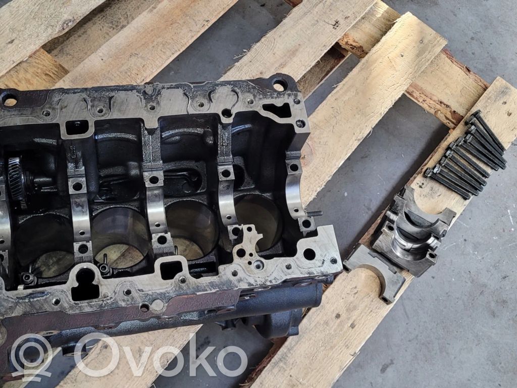 Audi A5 Engine block 