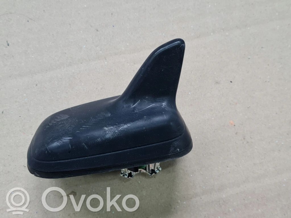 Audi A3 S3 8V GPS-pystyantenni 