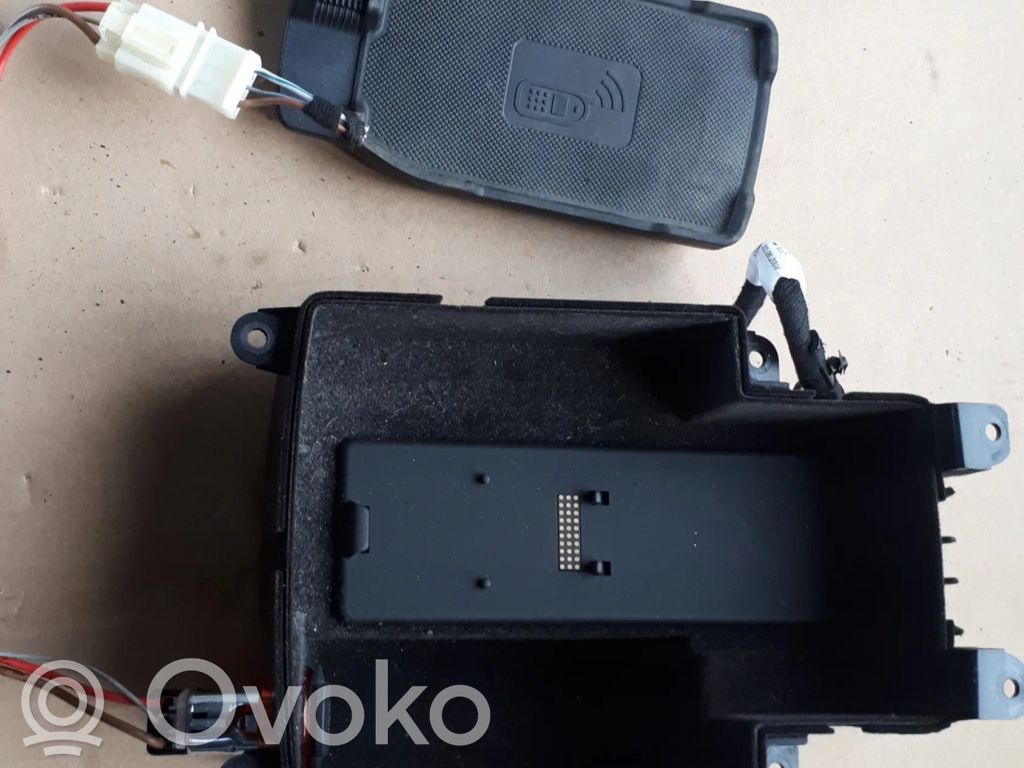 Audi A4 S4 B8 8K Unidad de control/módulo del teléfono 