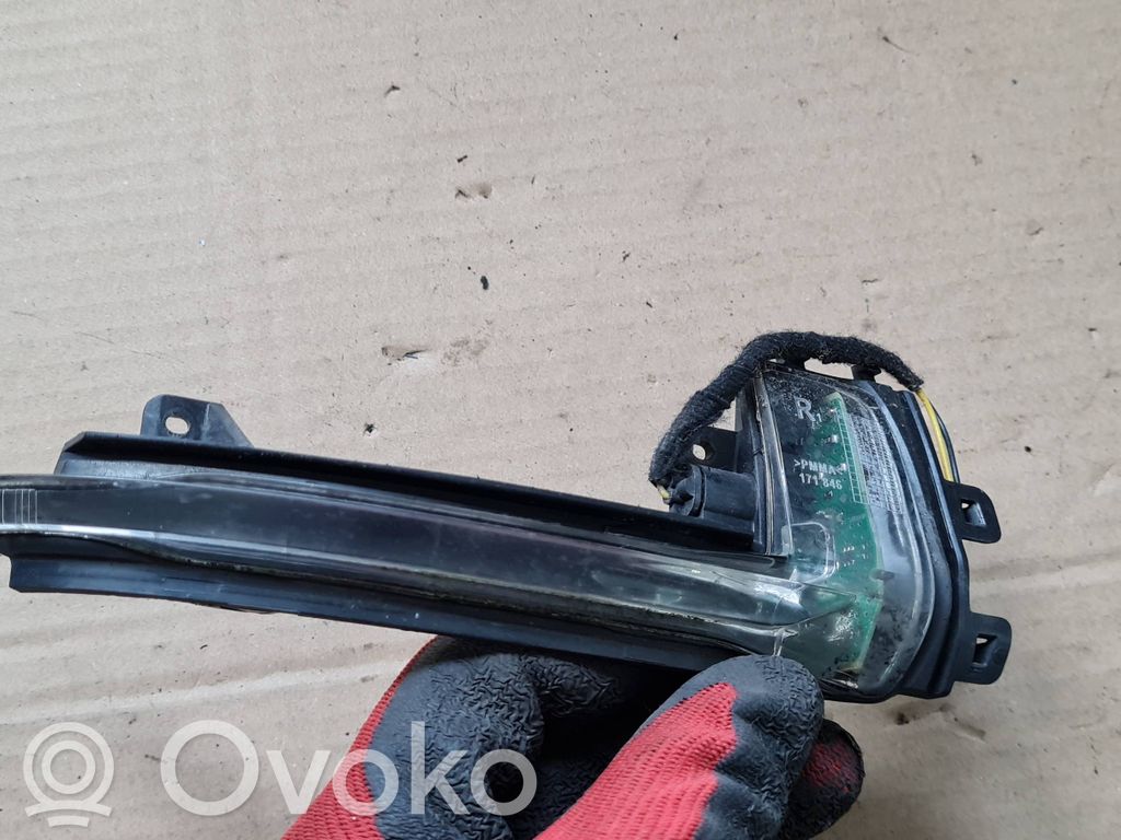 Audi A4 S4 B8 8K Indicatore specchietto retrovisore 