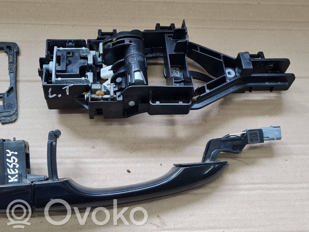 Chrysler Pacifica Manecilla externa puerta trasera 