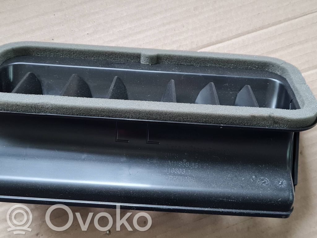 Audi RS Q8 Kanał powietrzny kabiny 