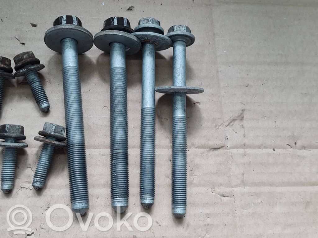 Other rear suspension part   SRUBY