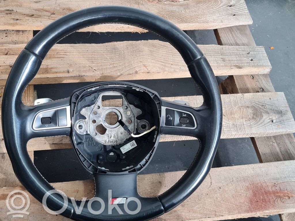 Audi A4 S4 B8 8K Ohjauspyörä 