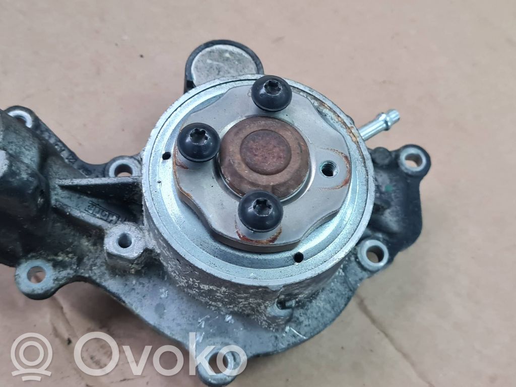 Audi S5 F5 Vesipumppu 