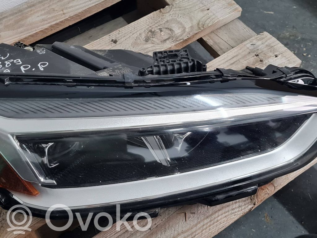 Audi A5 Headlight/headlamp 