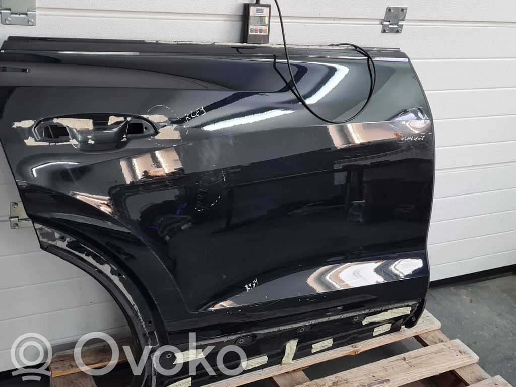 Audi RS Q8 Galinės durys 