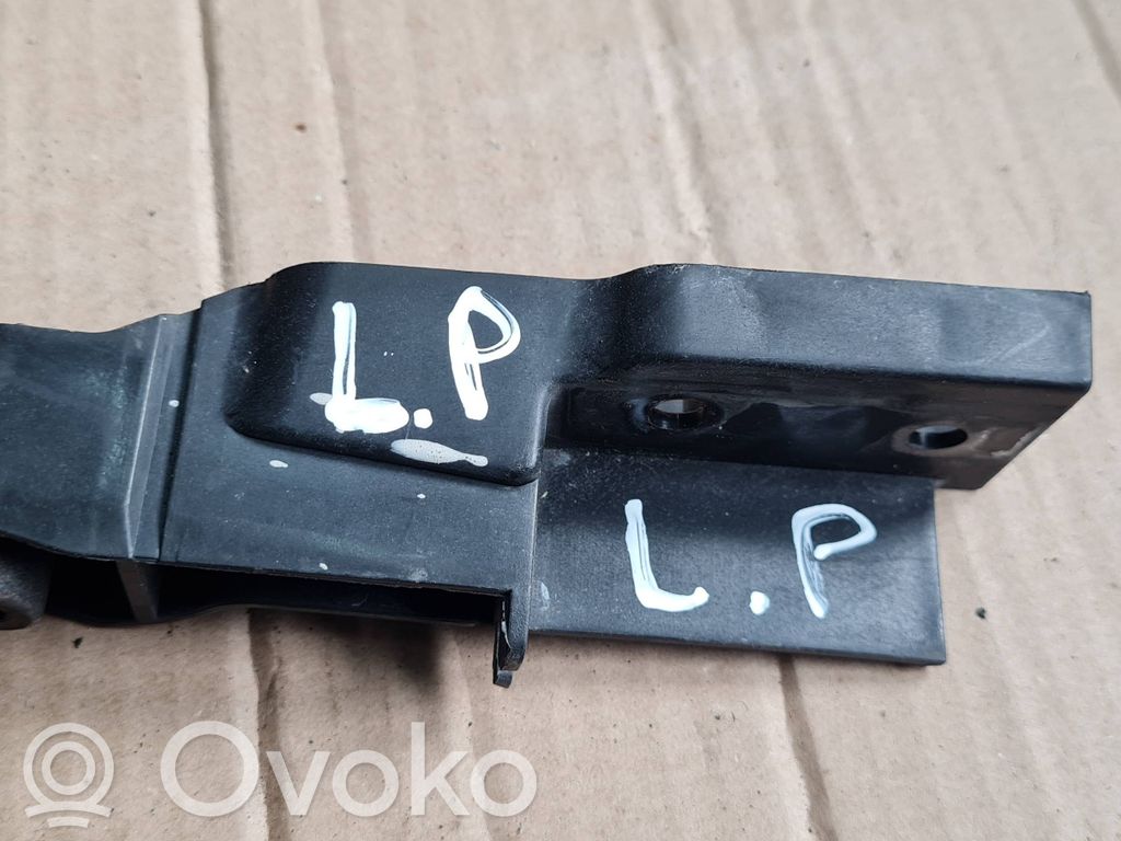Front bumper mounting bracket   4F0807771