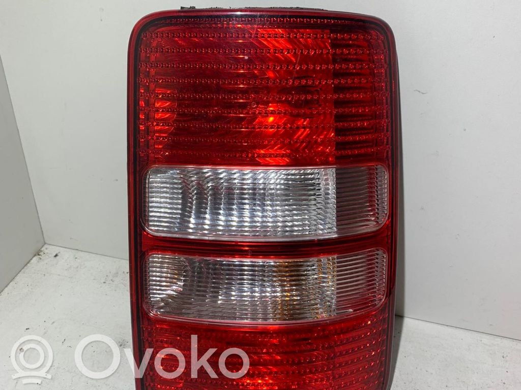 Volkswagen Caddy Aizmugurējais lukturis virsbūvē 