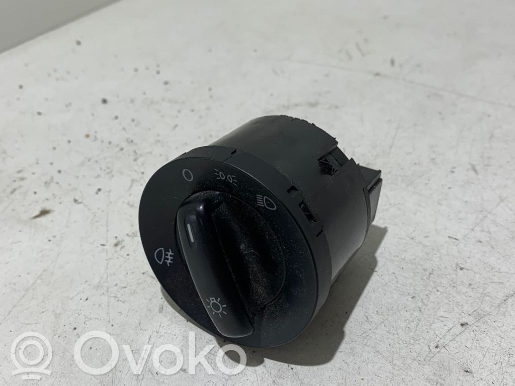 Volkswagen Caddy Przełącznik świateł 
