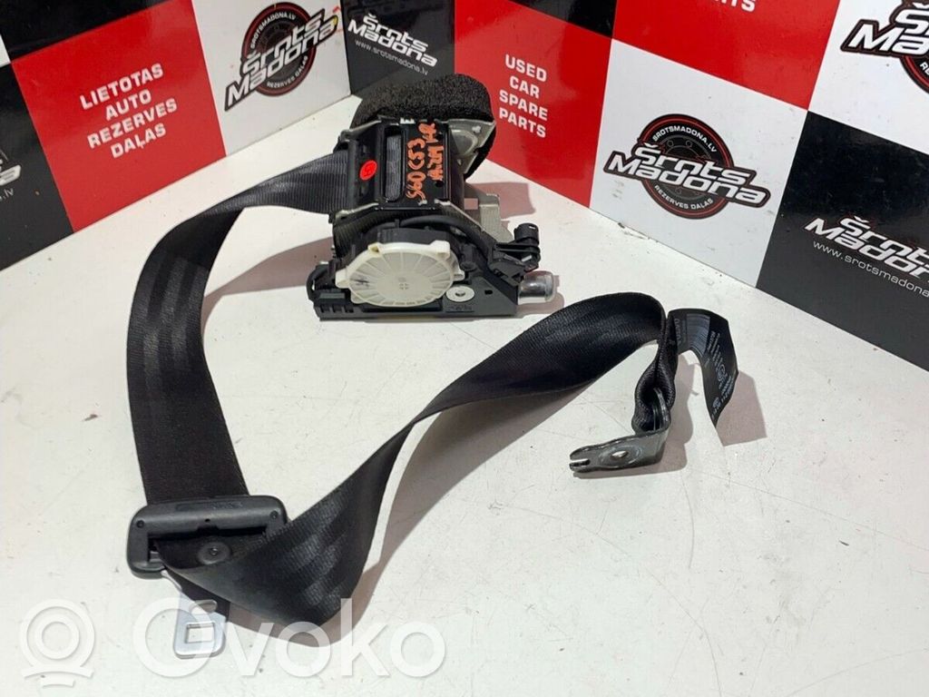 Volvo S60 Cinturón trasero 