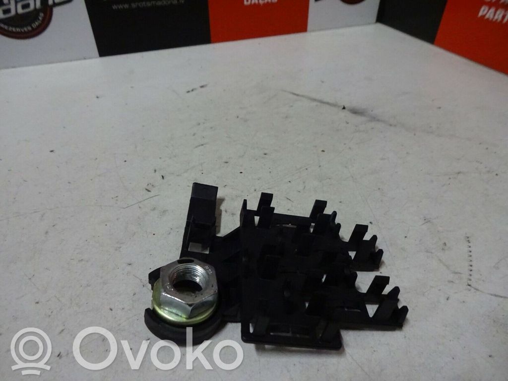 BMW 1 E81 E87 Radio antenna 