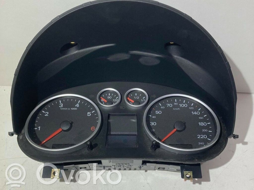 Audi A2 Speedometer (instrument cluster) 