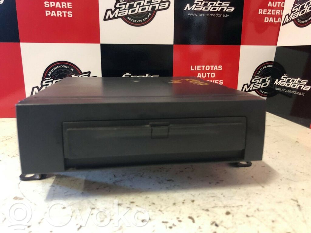 Volvo XC90 Radio/CD/DVD/GPS head unit 