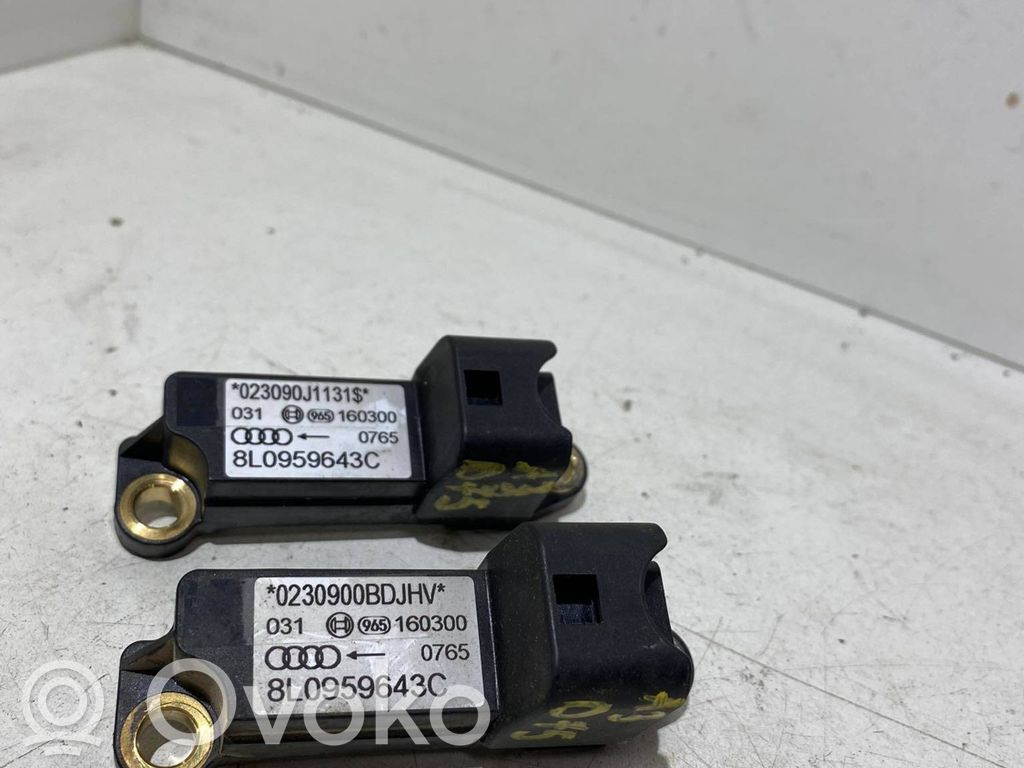 Audi A3 S3 8L Airbag deployment crash/impact sensor 