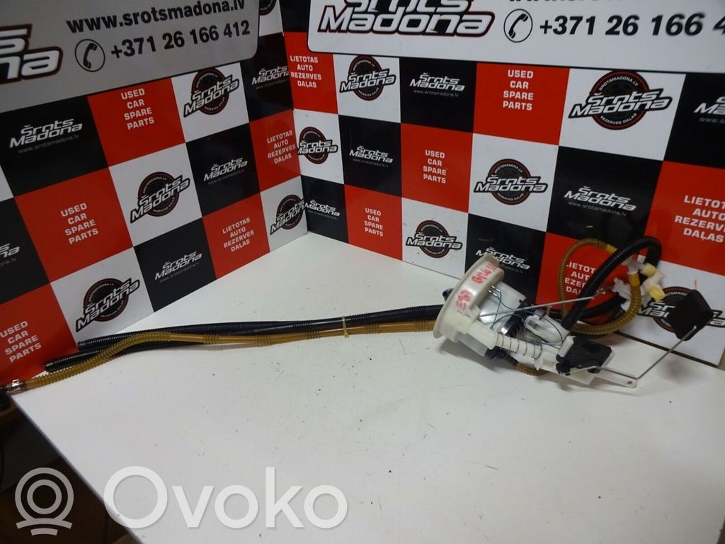 BMW 1 E81 E87 Fuel level sensor 