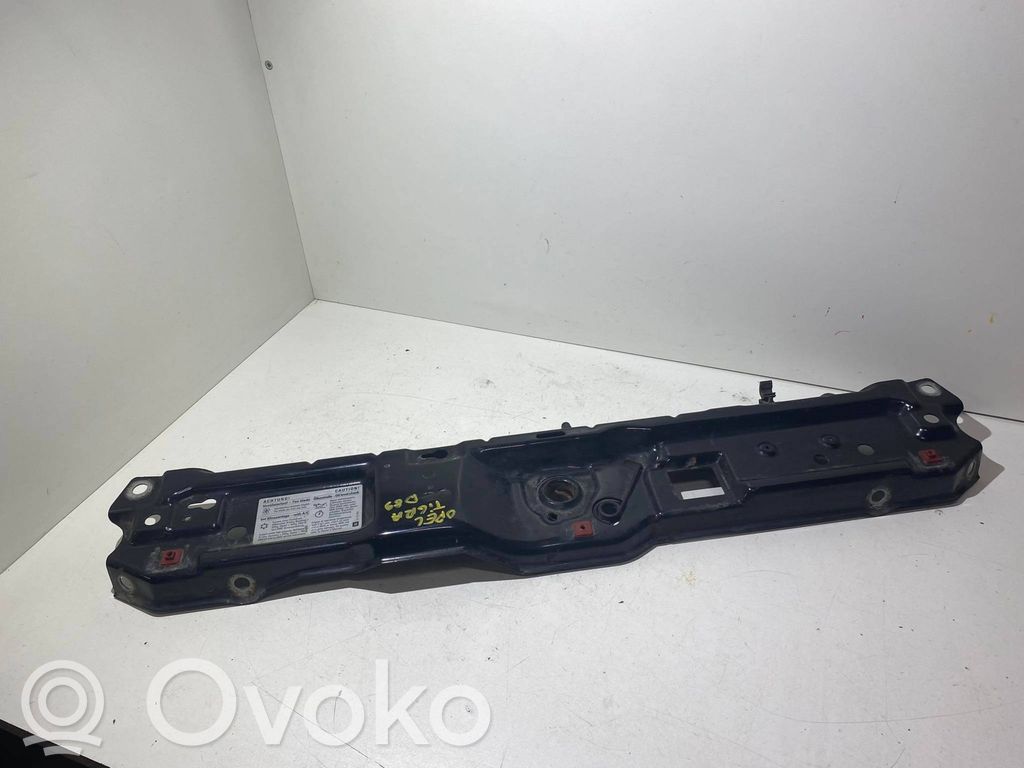 Opel Tigra B Radiatoru panelis 