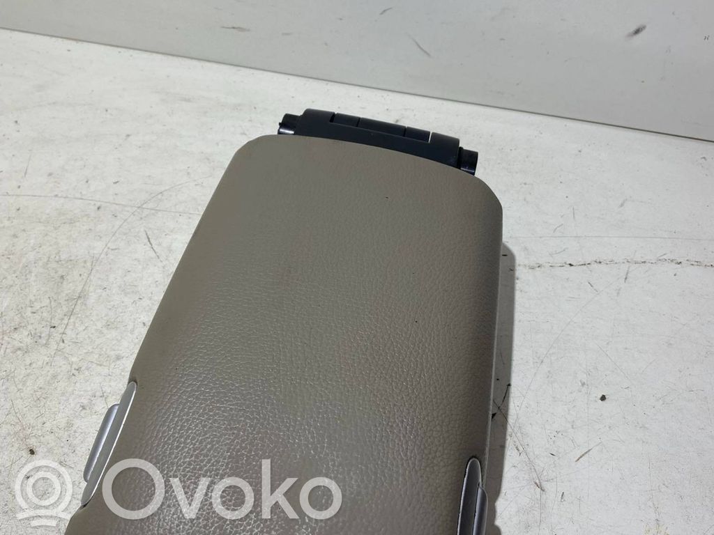 Volvo S60 Reposabrazos 