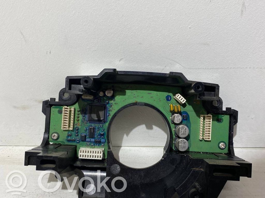 Volvo XC70 Front door window regulator with motor 