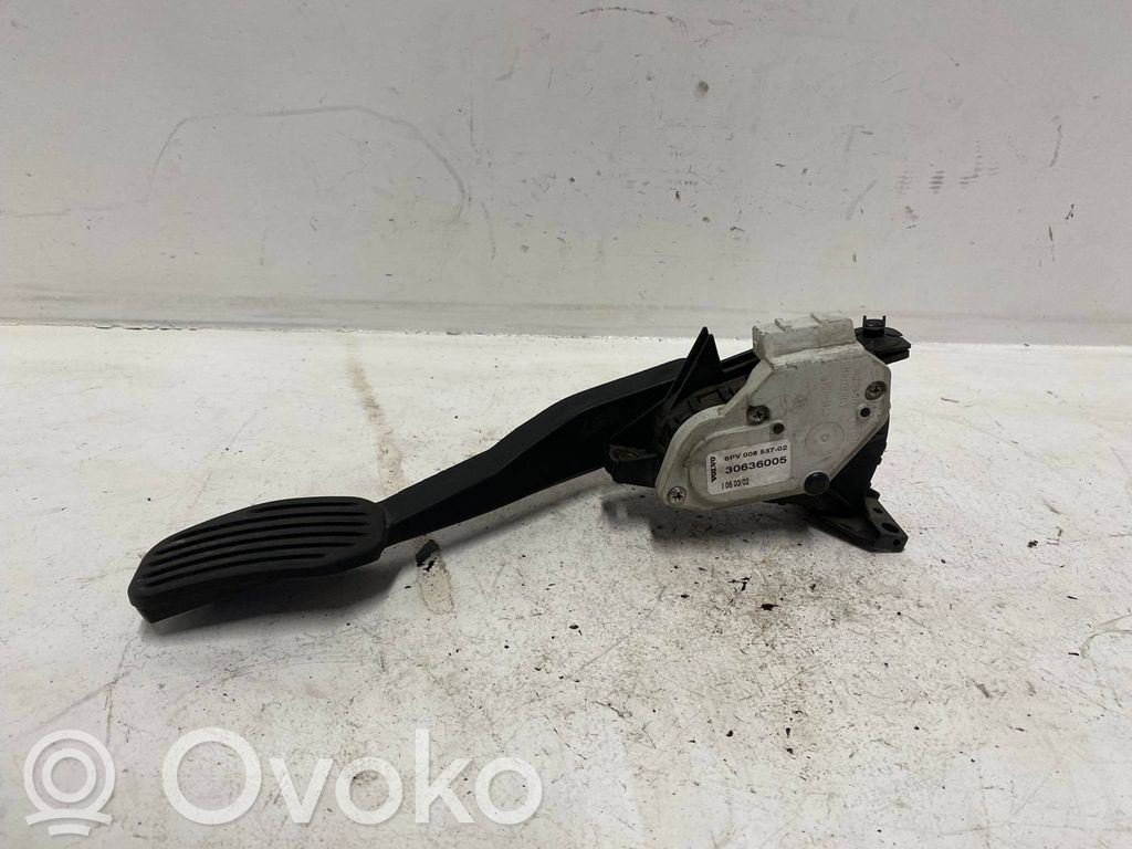 Volvo V70 Accelerator throttle pedal 