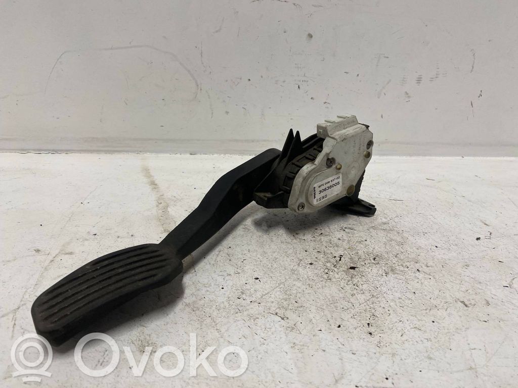 Volvo V70 Accelerator throttle pedal 