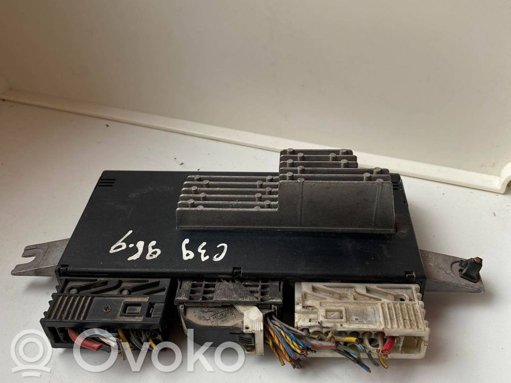 BMW 5 E39 Šviesų modulis 