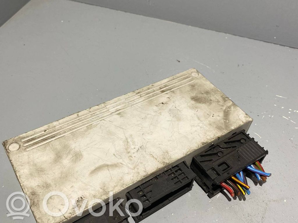 BMW 3 E46 Komforto modulis 