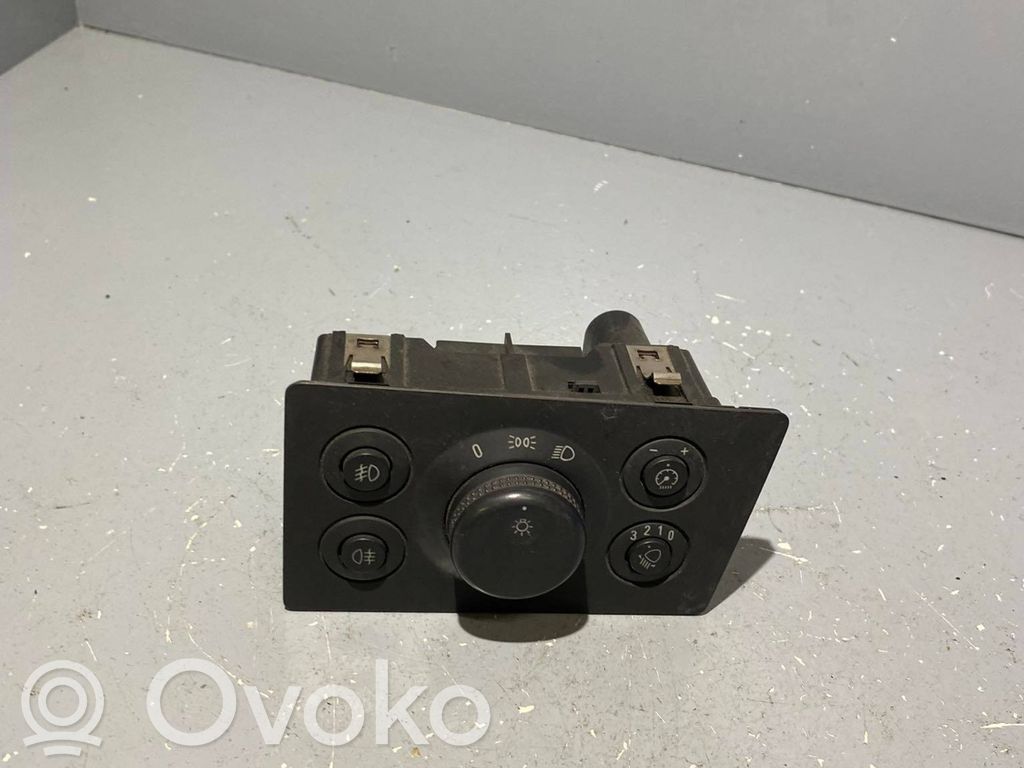 Opel Zafira B Przełącznik świateł 
