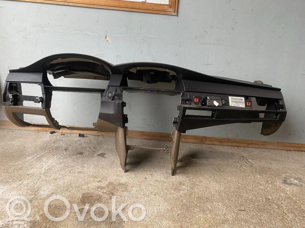 BMW 5 E60 E61 Panelė 