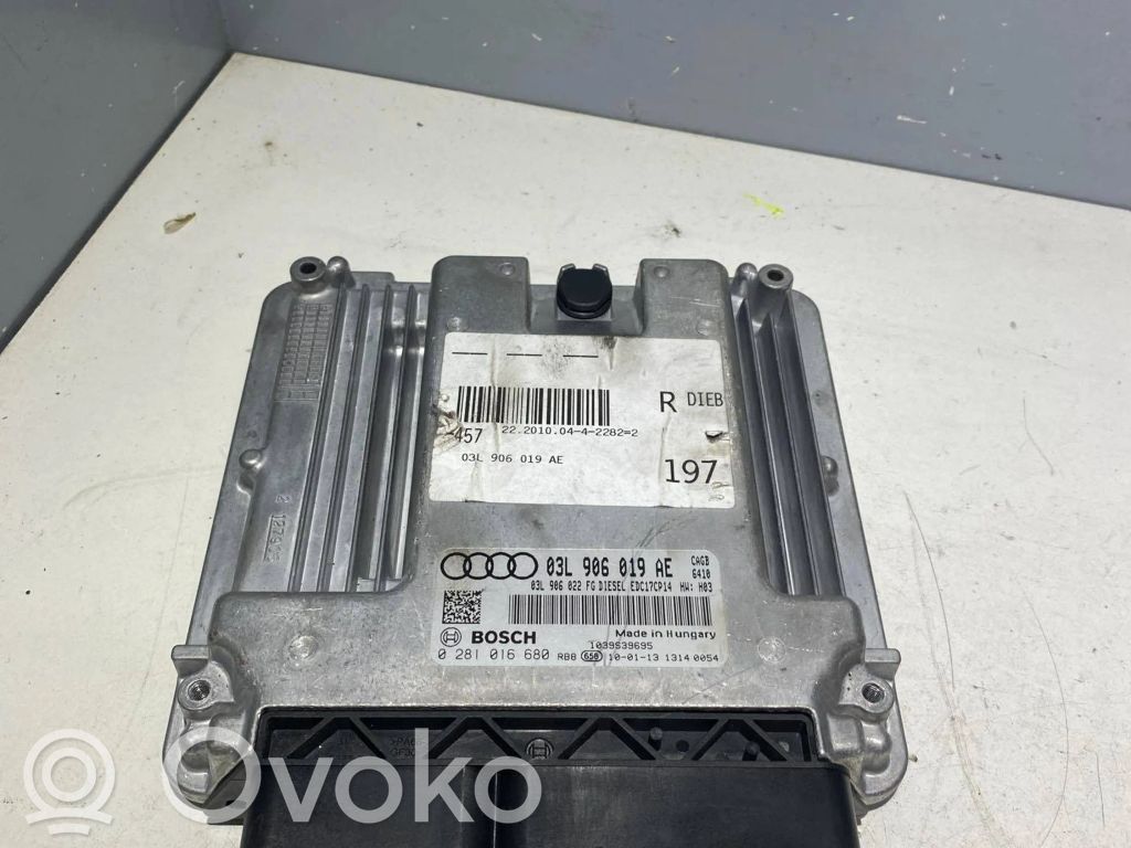 Audi A6 S6 C6 4F Engine control unit/module 