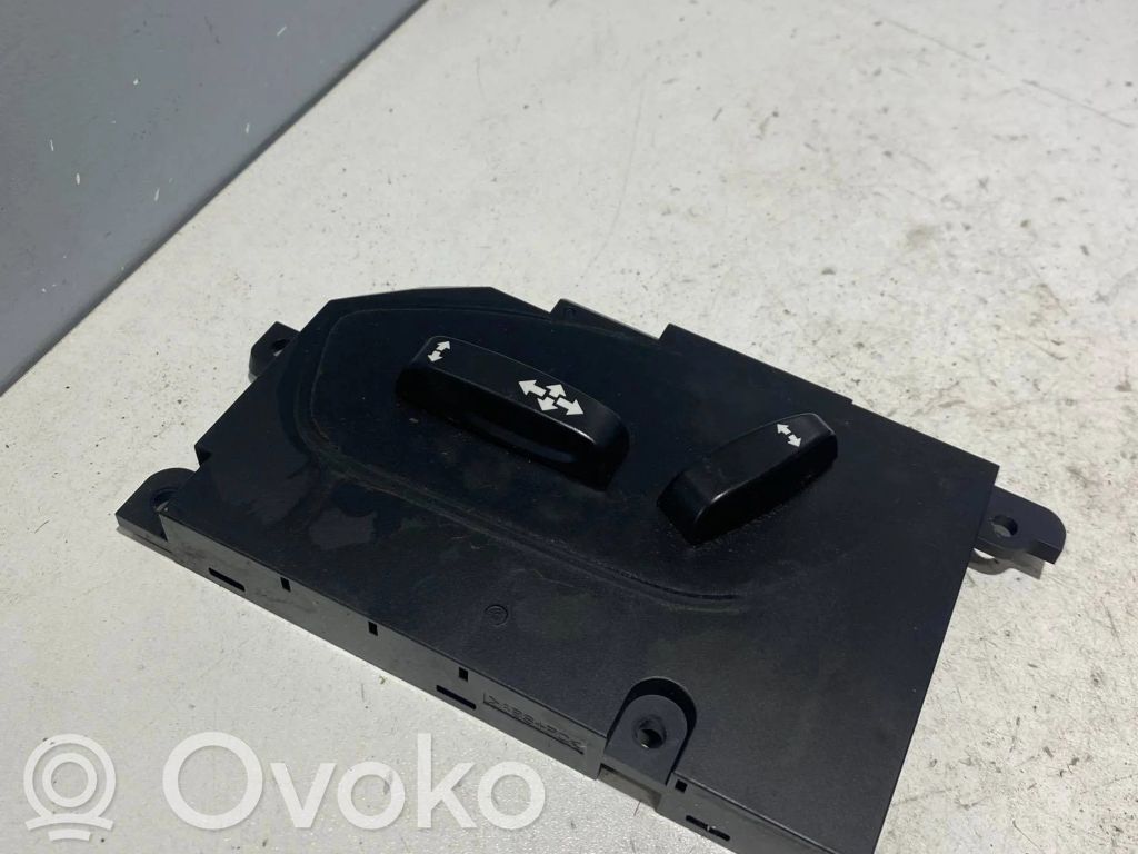 Volvo XC70 Seat control switch 
