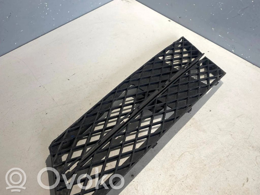 BMW 5 E60 E61 Front bumper lower grill 