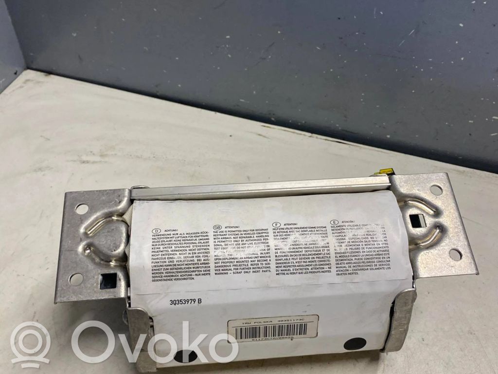 BMW 1 E81 E87 Passenger airbag 