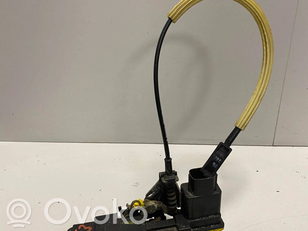 Volvo V70 Cerradura de puerta trasera 