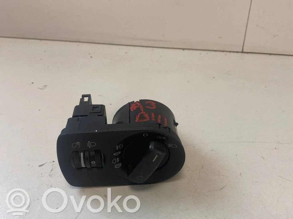 Audi A3 S3 8P Light switch 