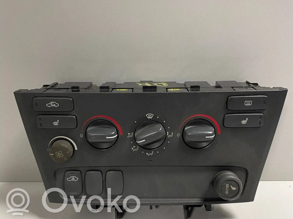 Volvo V70 Climate control unit 