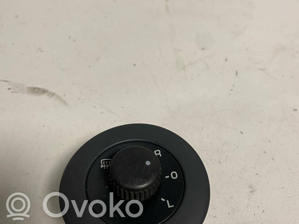 Volkswagen Scirocco Wing mirror switch 