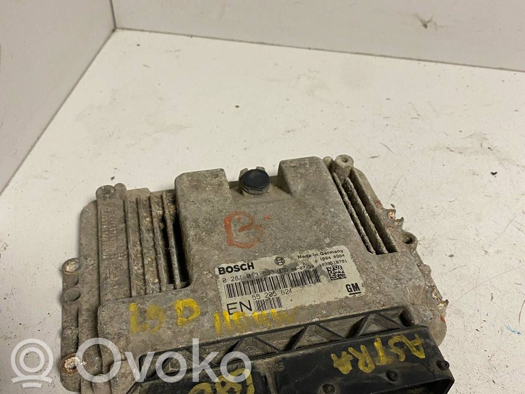 Opel Astra H Engine control unit/module 