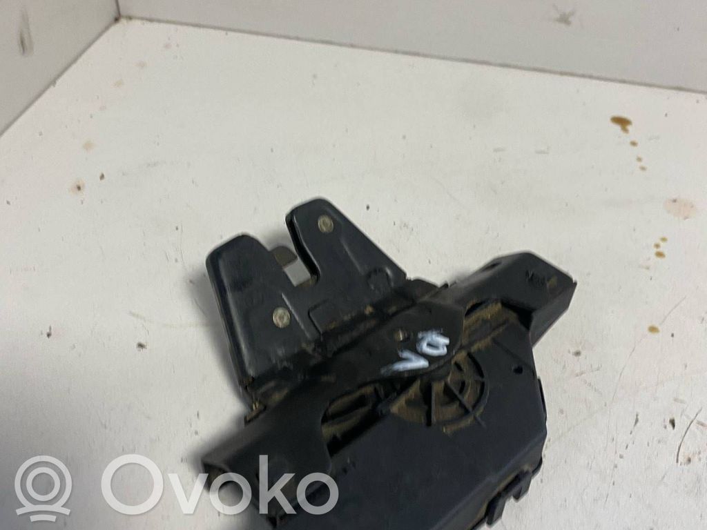 BMW 3 E46 Serrure de loquet coffre 