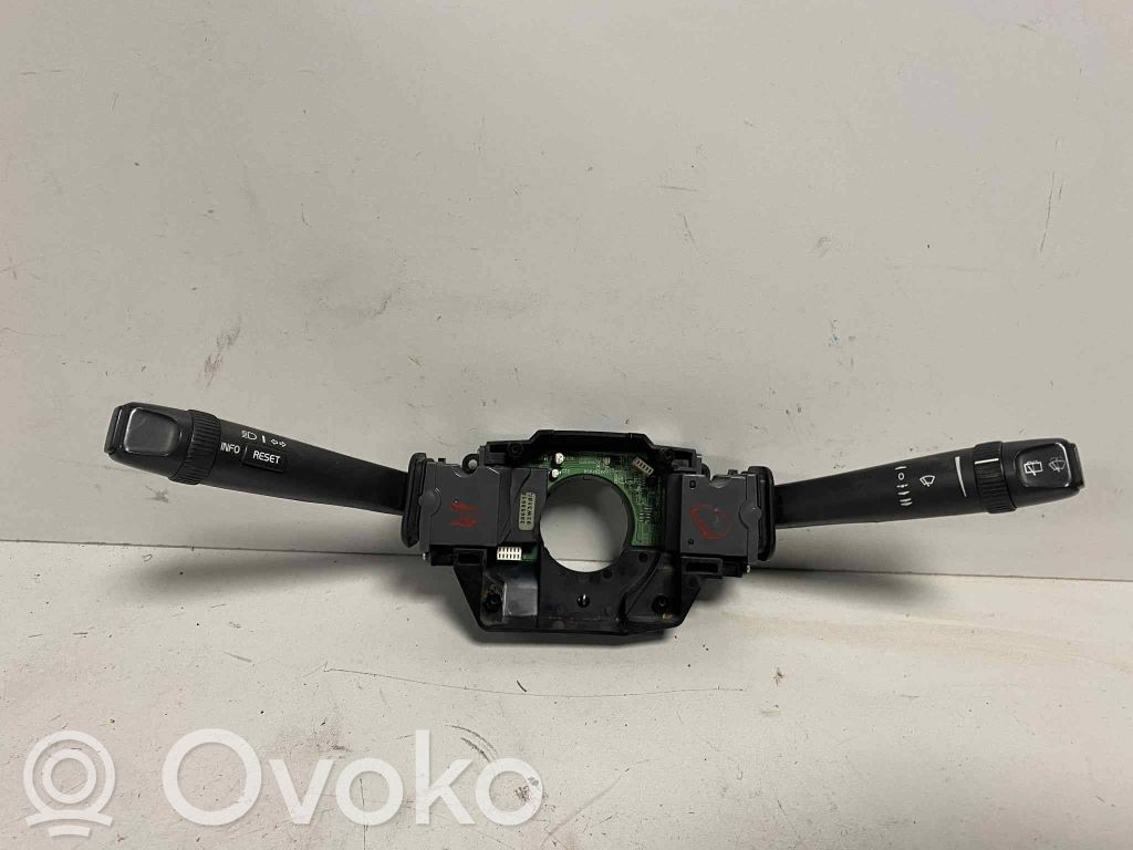 Volvo V70 Wiper turn signal indicator stalk/switch 