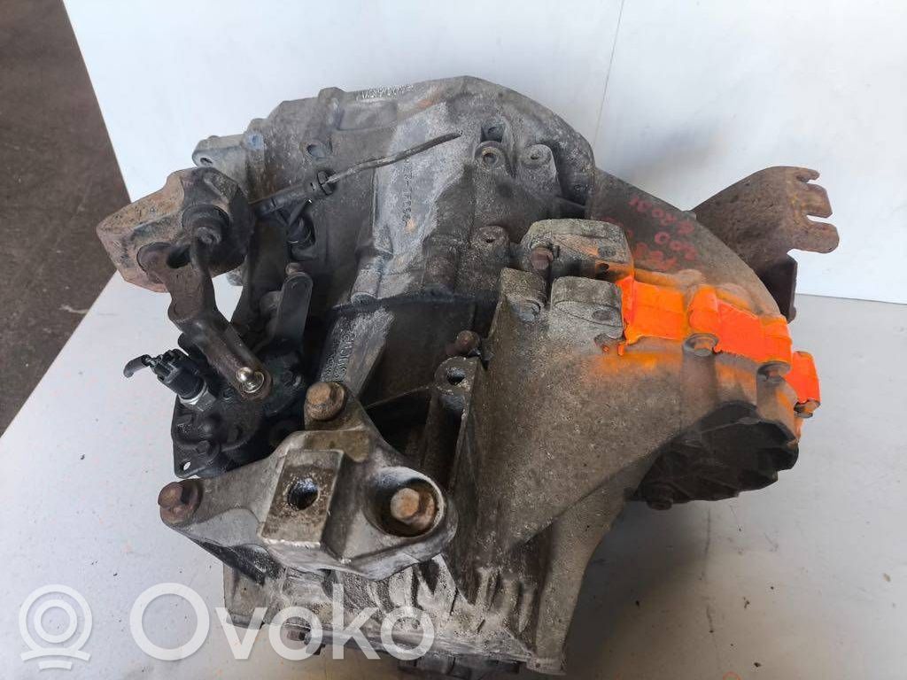 Volvo C30 Manualna 6-biegowa skrzynia biegów 