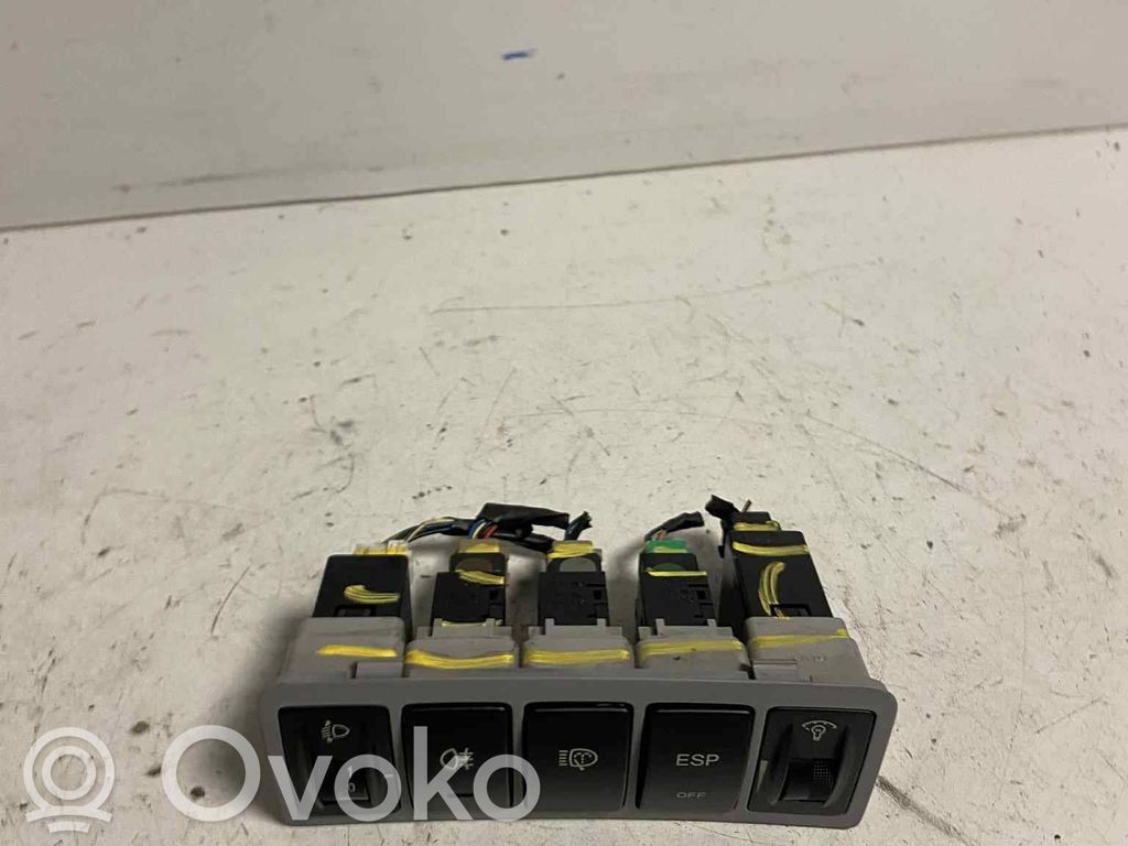 Hyundai Sonata A set of switches 