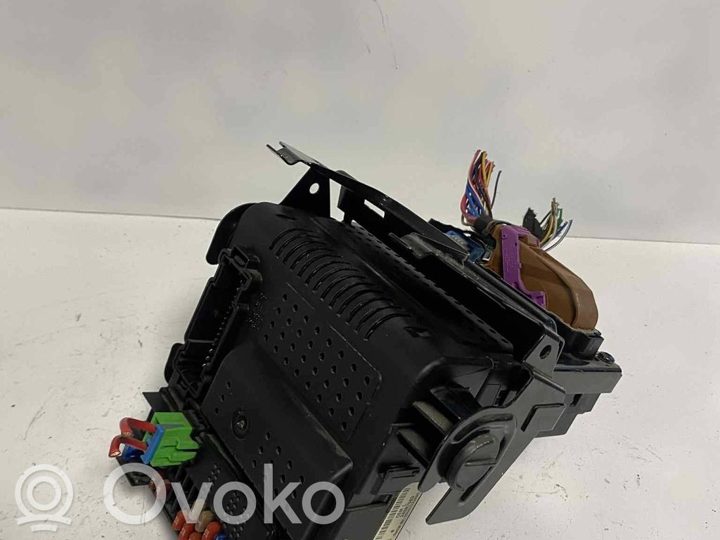 Volvo S60 Fuse module 